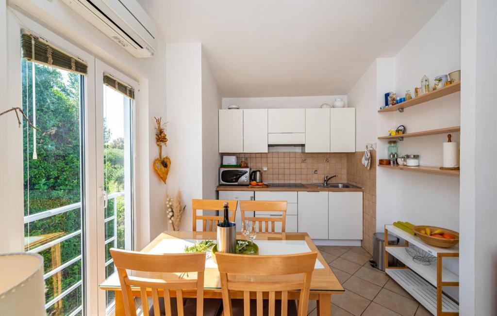 Dadic Apartment Bibinje
