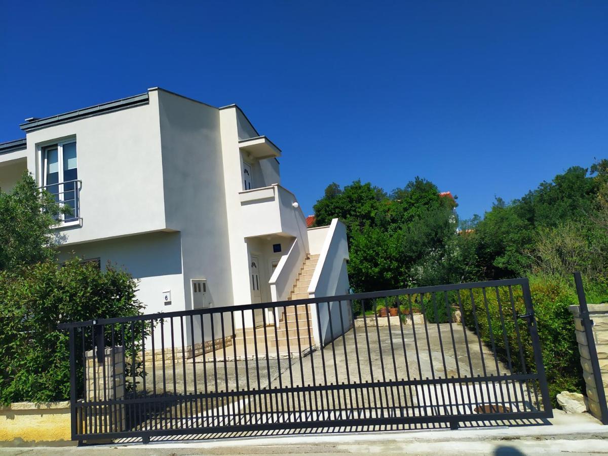 Apartment Dadic Bibinje