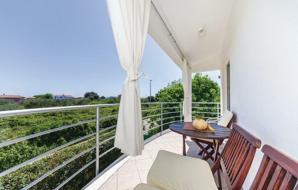 Apartment Dadic Bibinje