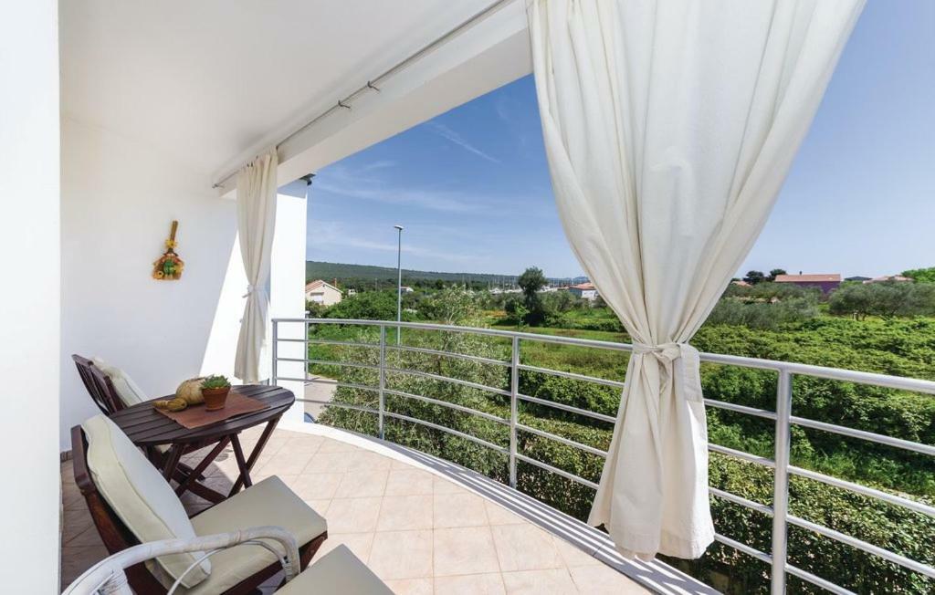 Apartment Dadic Bibinje